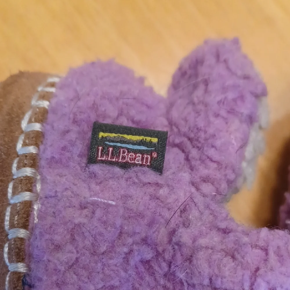 L.L. Bean Kids Plush Slip-On Moccassins in Purple with Brown Trim Size 7/8